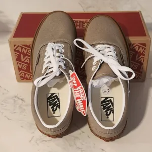 VANS &quot;OFF THE WALL&quot; SHOES