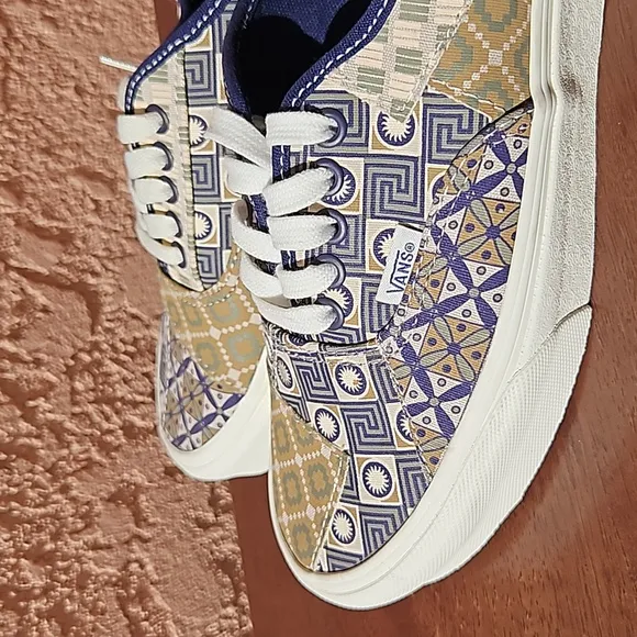 Vans authentic Patchwork Unisex sneakers tennis shoes size M6.5 /Wo'n 8