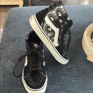 Vans Bandana Skulls Black High-Top Sneakers