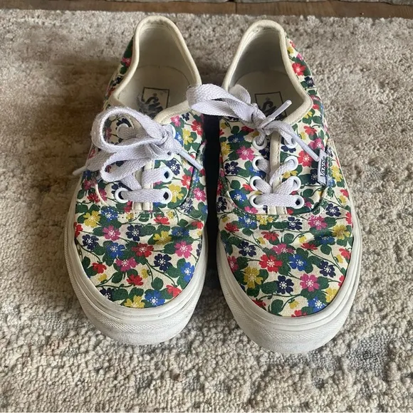 Vans Floral Authentic Sneakers Low Top Boat Shoes Flower Print Lace Up: 2