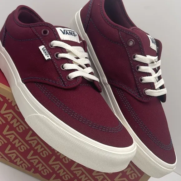 Vans Men's Burgundy Canvas Sneakers AtwoodOutdoor Port RovaleVN000CX84QU