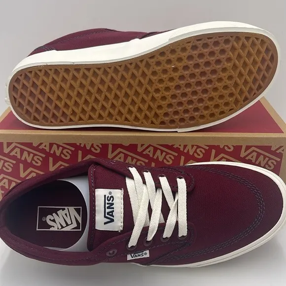 Vans Men's Burgundy Canvas Sneakers AtwoodOutdoor Port RovaleVN000CX84QU