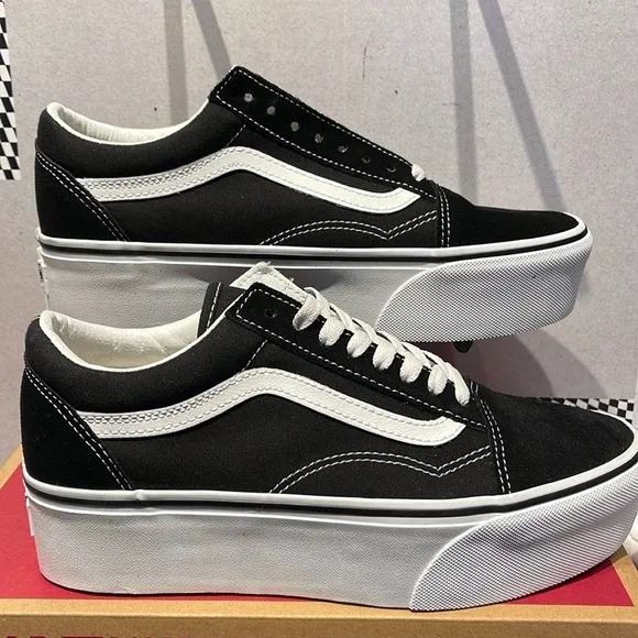 Vans Men’s Old Skool Stackform Suede/Canvas Black/True WhtVN0A7Q5M6BT Platforms