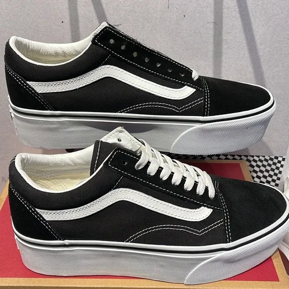 Vans Men’s Old Skool Stackform Suede/Canvas Black/True WhtVN0A7Q5M6BT Platforms