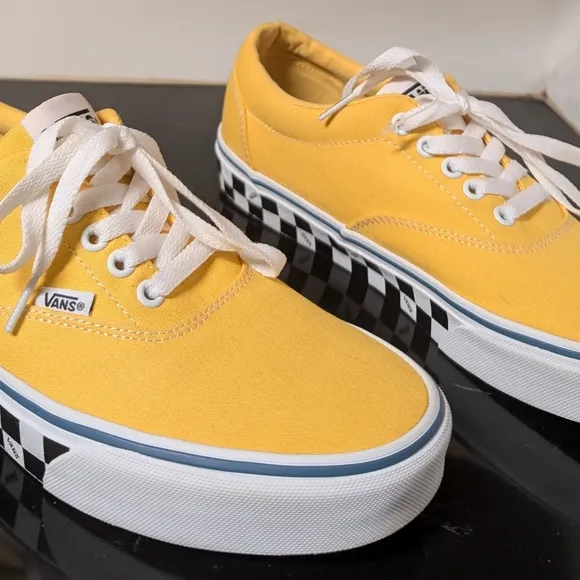 Vans Men's Yellow Canvas Sneakers