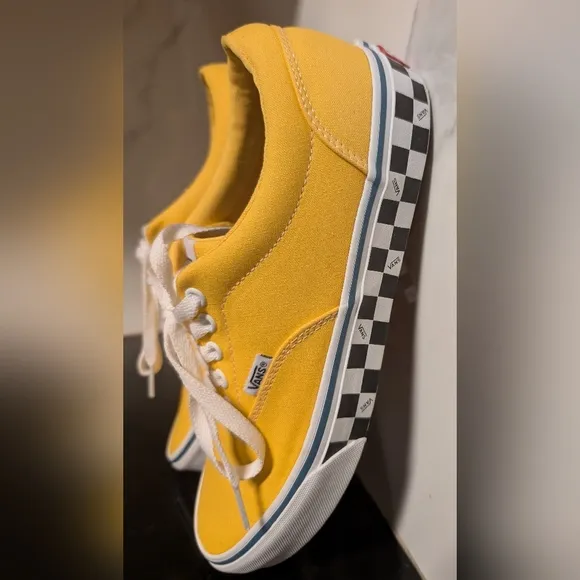 Vans Men's Yellow Canvas Sneakers