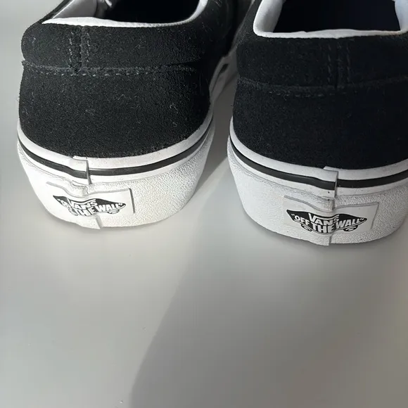Van’s Premium Classic Slip-on Suede Size 6.5 M/8W NWOT