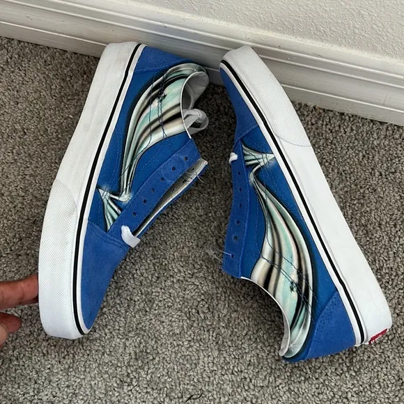 VANS SNEAKERS SHOES SIZE US 7.0 WOMEN 5.5 MEN BRAND NEW