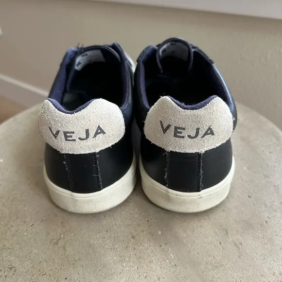 Veja Campo Black and White Low-Top Sneakers with Textured Upper