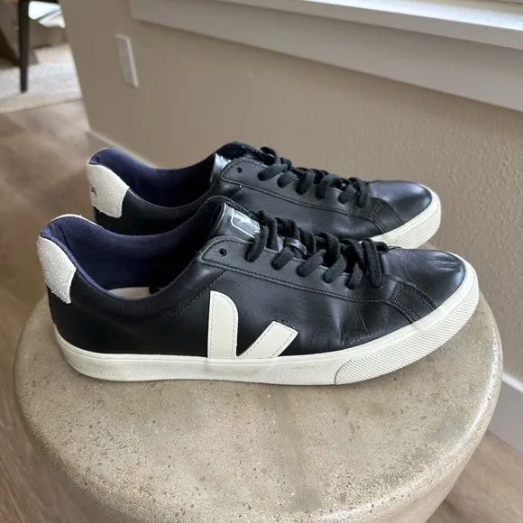 Veja Campo Black and White Low-Top Sneakers with Textured Upper