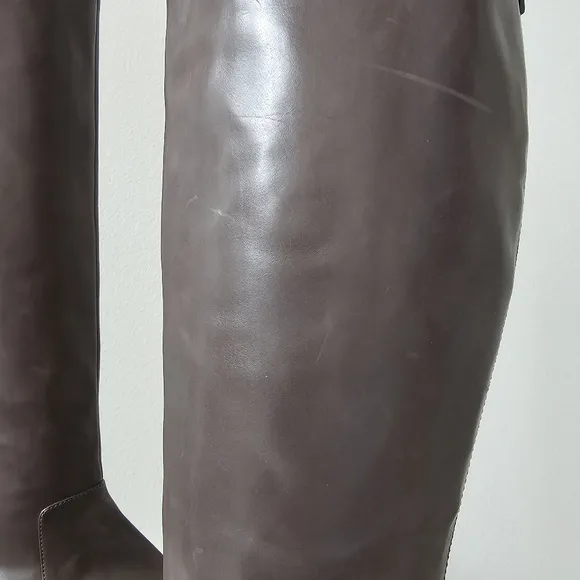 Vera Wang Lavender Larissa over the knee leather boots size 7