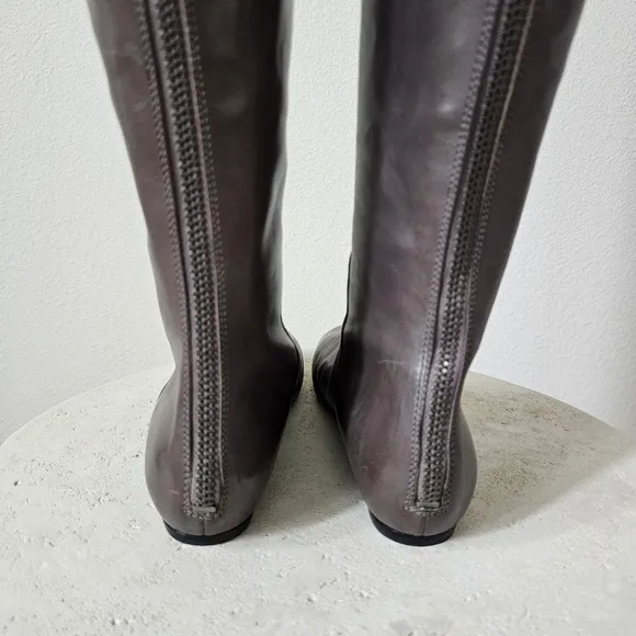 Vera Wang Lavender Larissa over the knee leather boots size 7