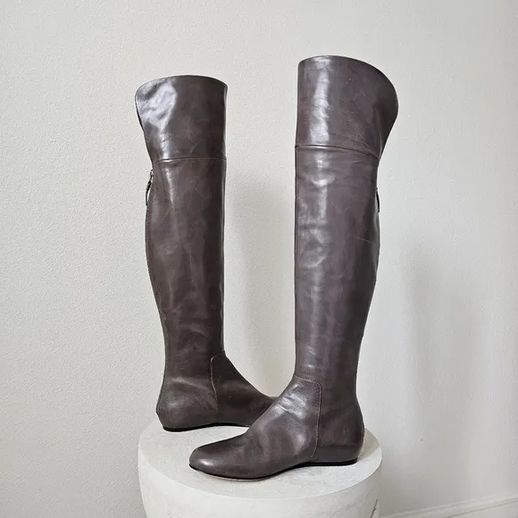 Vera Wang Lavender Larissa over the knee leather boots size 7