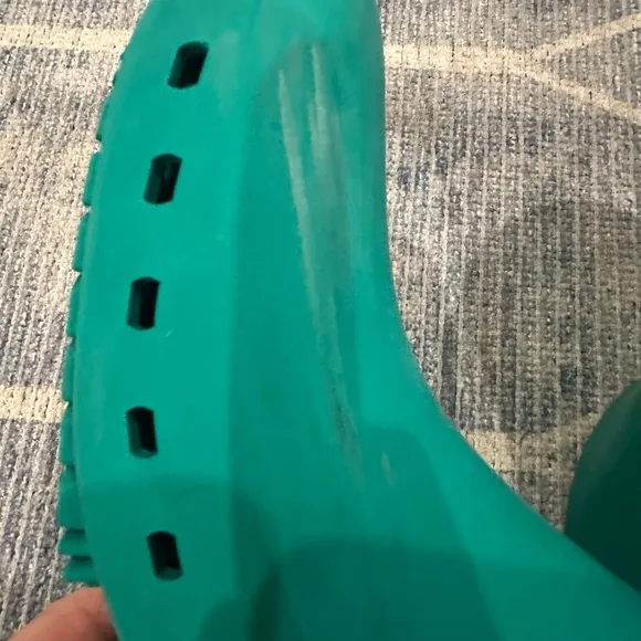 Vibrant Green Minimalist Clogs