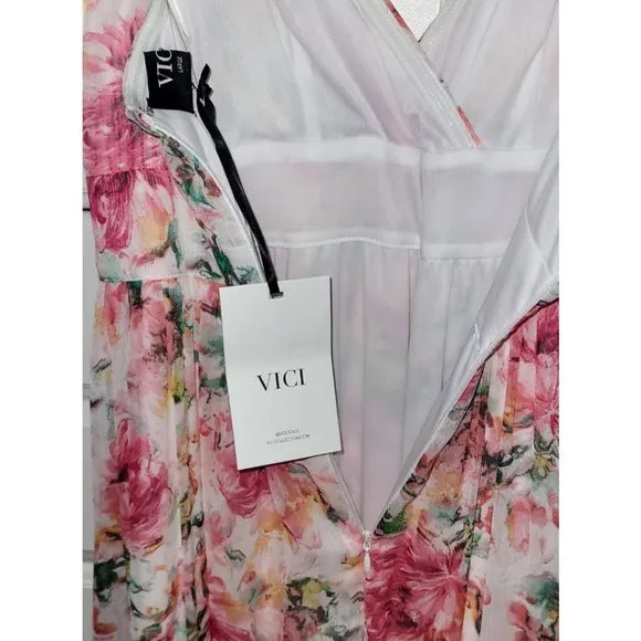 VICI V-Neck Multi Pink Floral Spaghetti Strap Smocked Tiered Maxi Dress SZ LG NW