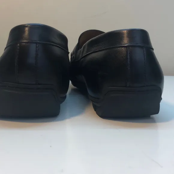 Vince Camuto Black Leather Driving Shoes Size 10
