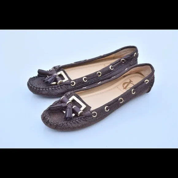 Vince Camuto Dakota tassel flats