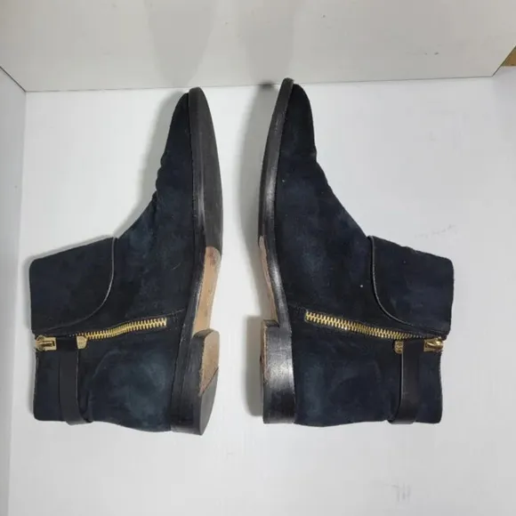 Vince Camuto flat ankle spring boots almond toe gold buckle suede black size 7
