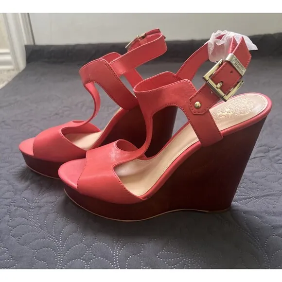 Vince Camuto Mathis Coral Leather Wooden Heel T-Strap Wedge Sandals SZ 8.5M Chic