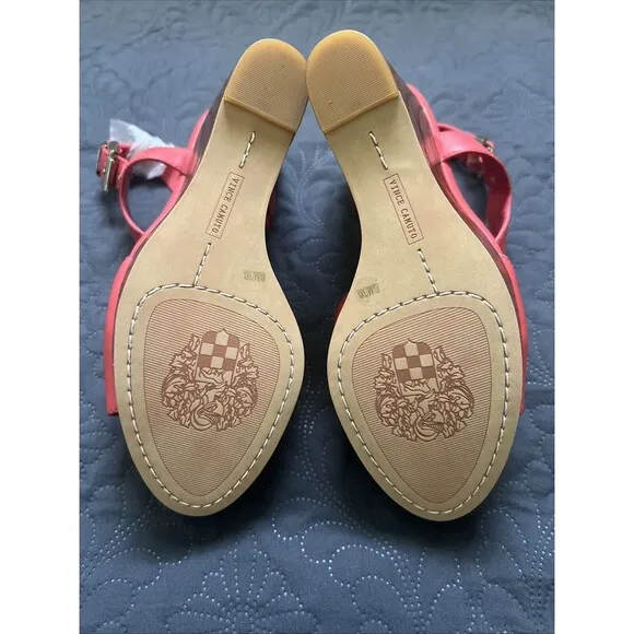 Vince Camuto Mathis Coral Leather Wooden Heel T-Strap Wedge Sandals SZ 8.5M Chic