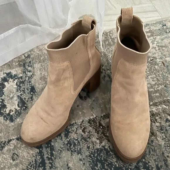 Vince Camuto Suede Taupe Heeled Boots