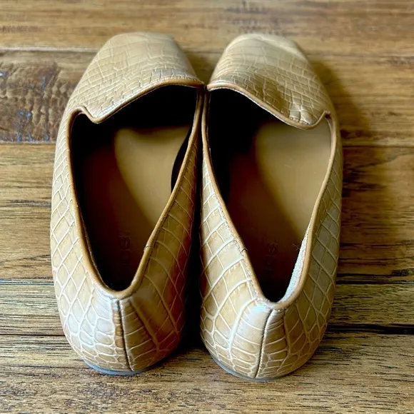 Vince Clark Loafer Flats Croc Embossed Leather Camel Tan Womens Size 6