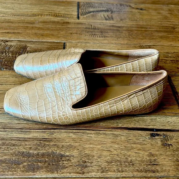 Vince Clark Loafer Flats Croc Embossed Leather Camel Tan Womens Size 6