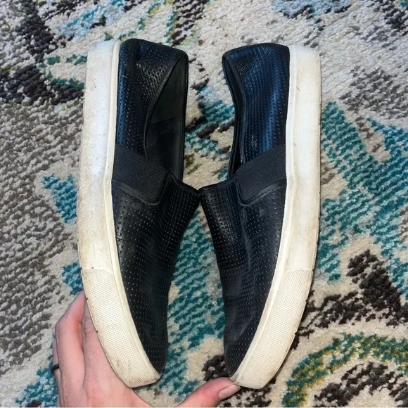 Vince leather black slide on shoes