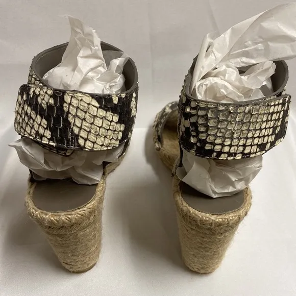 VINCE Sophie Snake Embossed Espadrille Ankle Strap Wedges Tan Size 7