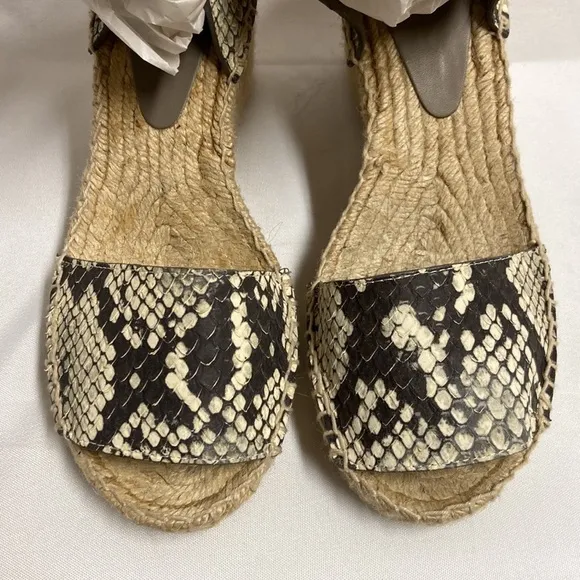 VINCE Sophie Snake Embossed Espadrille Ankle Strap Wedges Tan Size 7