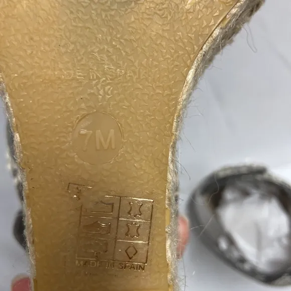 VINCE Sophie Snake Embossed Espadrille Ankle Strap Wedges Tan Size 7
