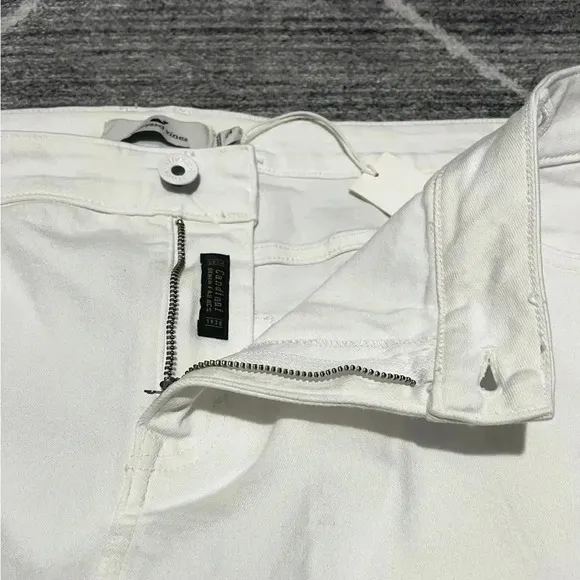 Vineyard Vines Skirt White Denim Raw Hem Mini Skirt Women’s Size 24 Stretch