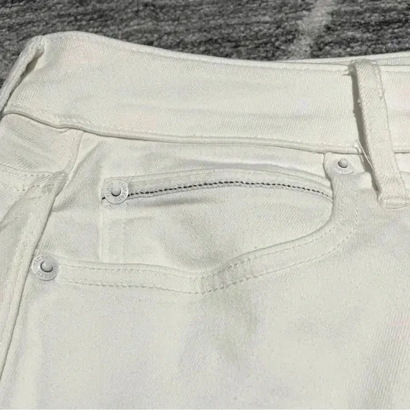 Vineyard Vines Skirt White Denim Raw Hem Mini Skirt Women’s Size 24 Stretch