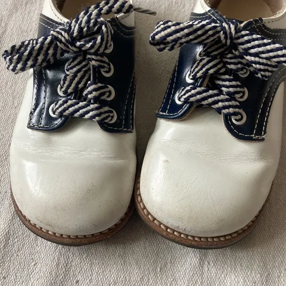 VINTAGE 50’s FLEETAIR Saddle Shoes Flats Lace Up Leather