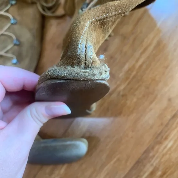 Vintage 70’s era Minnetonka Moccasins tall lace up sides suede approx size 7.5