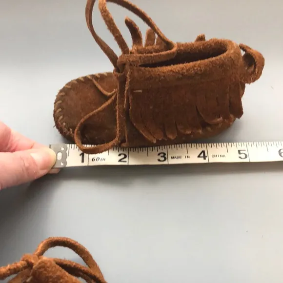 Vintage 80’s Brown Suede Minnetonka Kids Moccasins