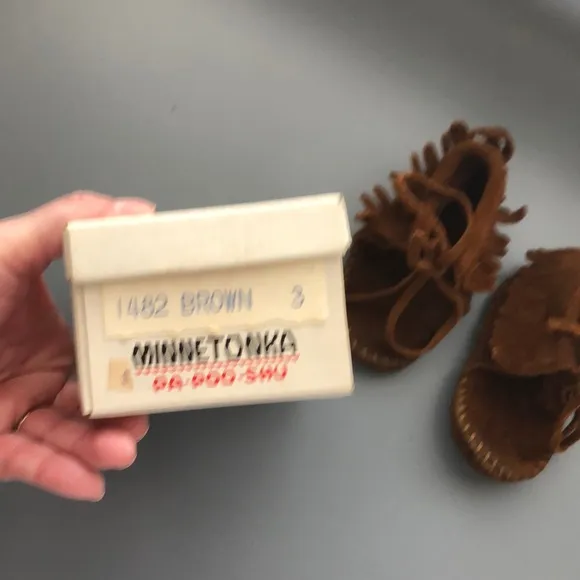 Vintage 80’s Brown Suede Minnetonka Kids Moccasins