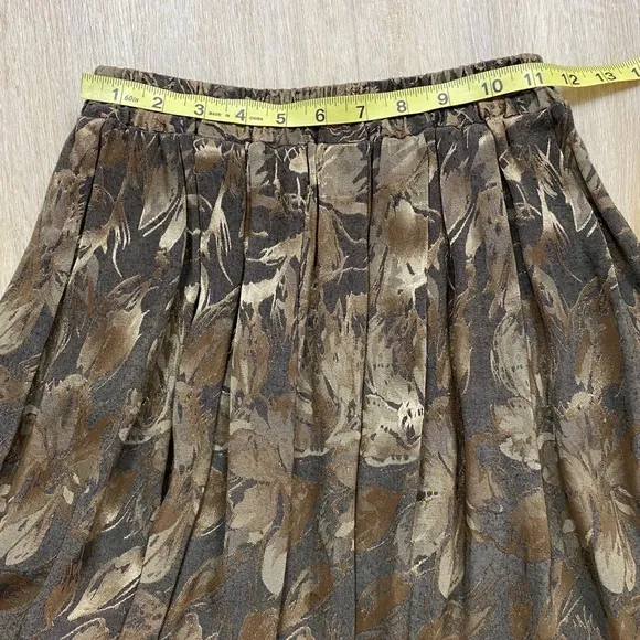 Vintage 80’s Olive Green Floral Leaf Midi Skirt