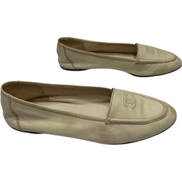 Vintage CHANEL CC Logo Embroidered Cream Ballet Flats    Size: EU 39/ US 8.5
