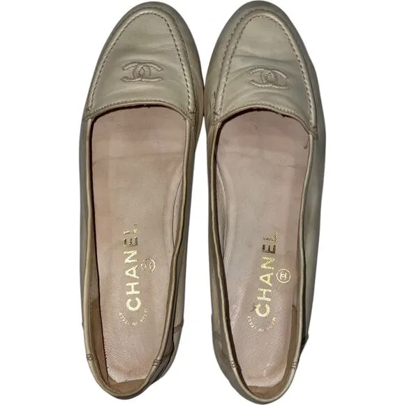 Vintage CHANEL CC Logo Embroidered Cream Ballet Flats    Size: EU 39/ US 8.5