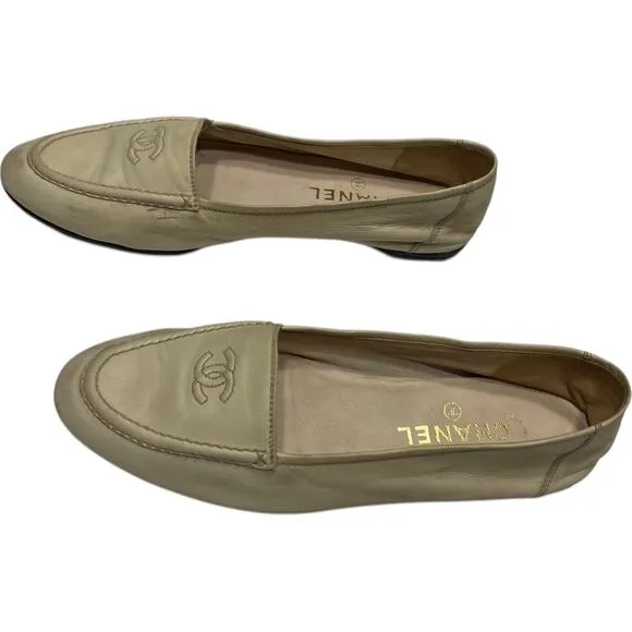 Vintage CHANEL CC Logo Embroidered Cream Ballet Flats    Size: EU 39/ US 8.5