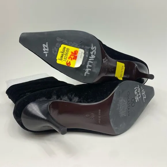 Vintage Cole Haan Black Velvet Low Heeled Sock Booties Size 8.5