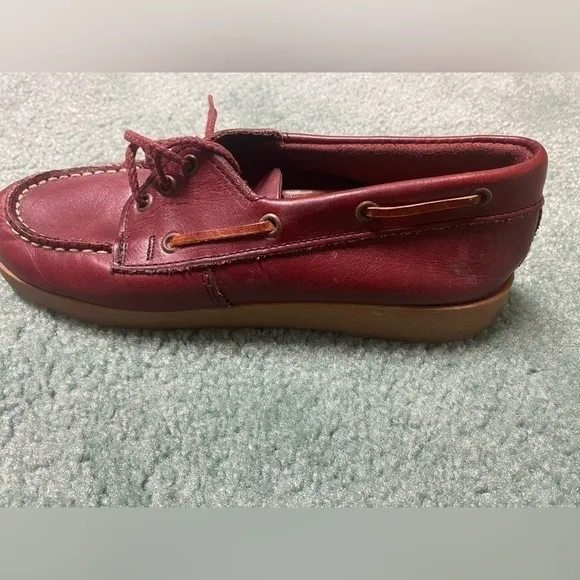 VINTAGE Endicott Johnson shoe skateboards size 7