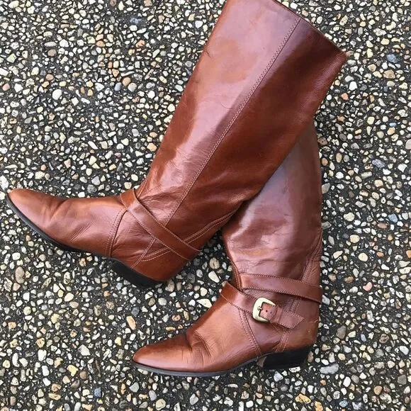 Vintage Enzo belted harness flat heel riding boots 8 fabulous!!