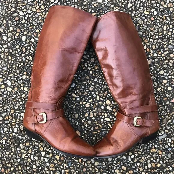 Vintage Enzo belted harness flat heel riding boots 8 fabulous!!
