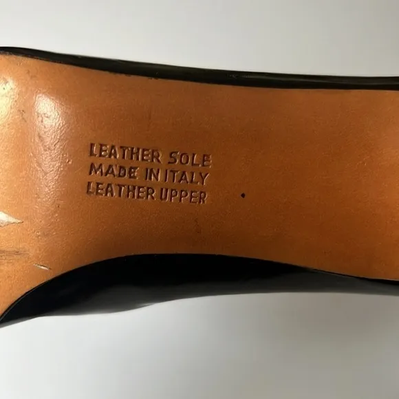 Vintage Ferragamo patent leather pumps, 9AAAA  classic pumps , elegant