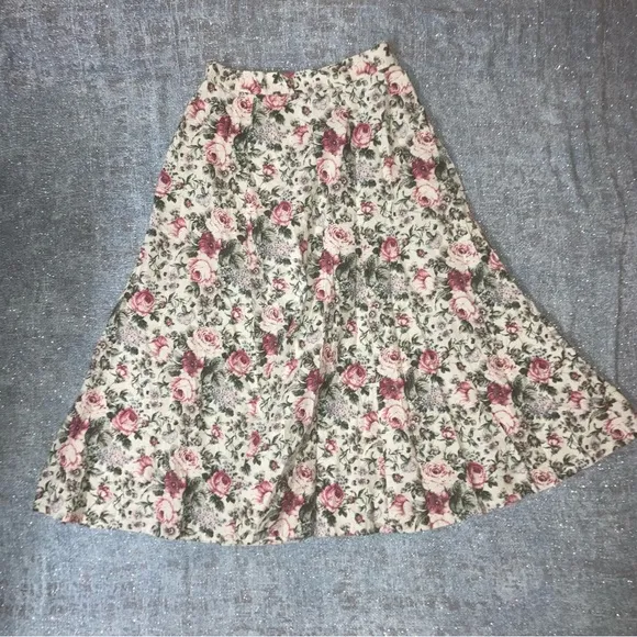 Vintage floral skirt