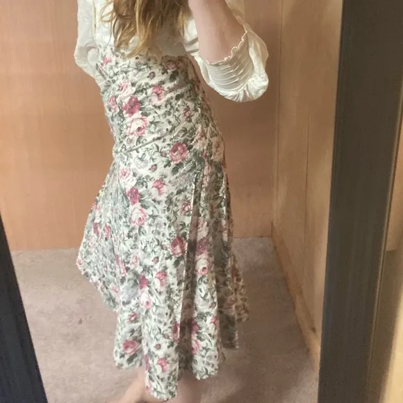 Vintage floral skirt