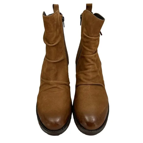 Vintage Foundry‎ Charlotte Boots Nubuck Textured Heel Lug Soles Tan Women Size 9