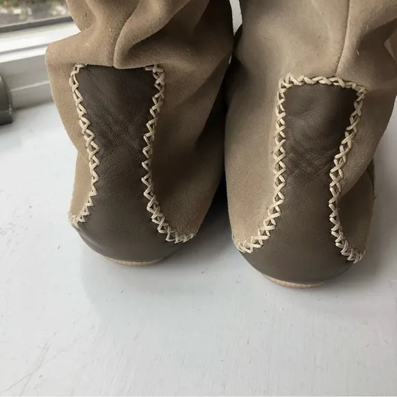 VINTAGE Lacoste Cara Taupe Suede Leather Boot Moccasins 9